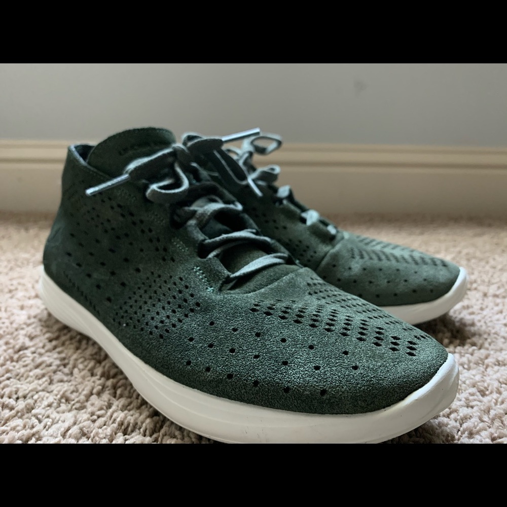 Under Armour Suede Forest Green Sneakers Size 8